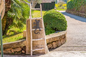 Property grounds - Finca "Es Rafal" with Pool & Wi-Fi (Santa Margalida)