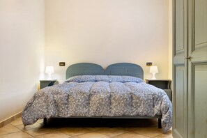 1 chambre, fer et planche à repasser, Wi-Fi gratuit, draps fournis