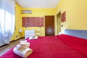 1 bedroom, free WiFi, bed sheets - Apartment "Civico22 - Bilo 2" with Wi-Fi & A/C (Peschiera del Garda)