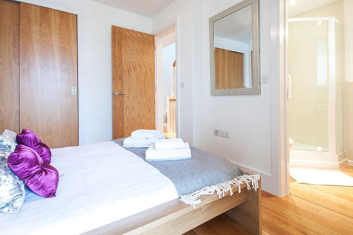 4 chambres, fer et planche à repasser, Wi-Fi gratuit, draps fournis