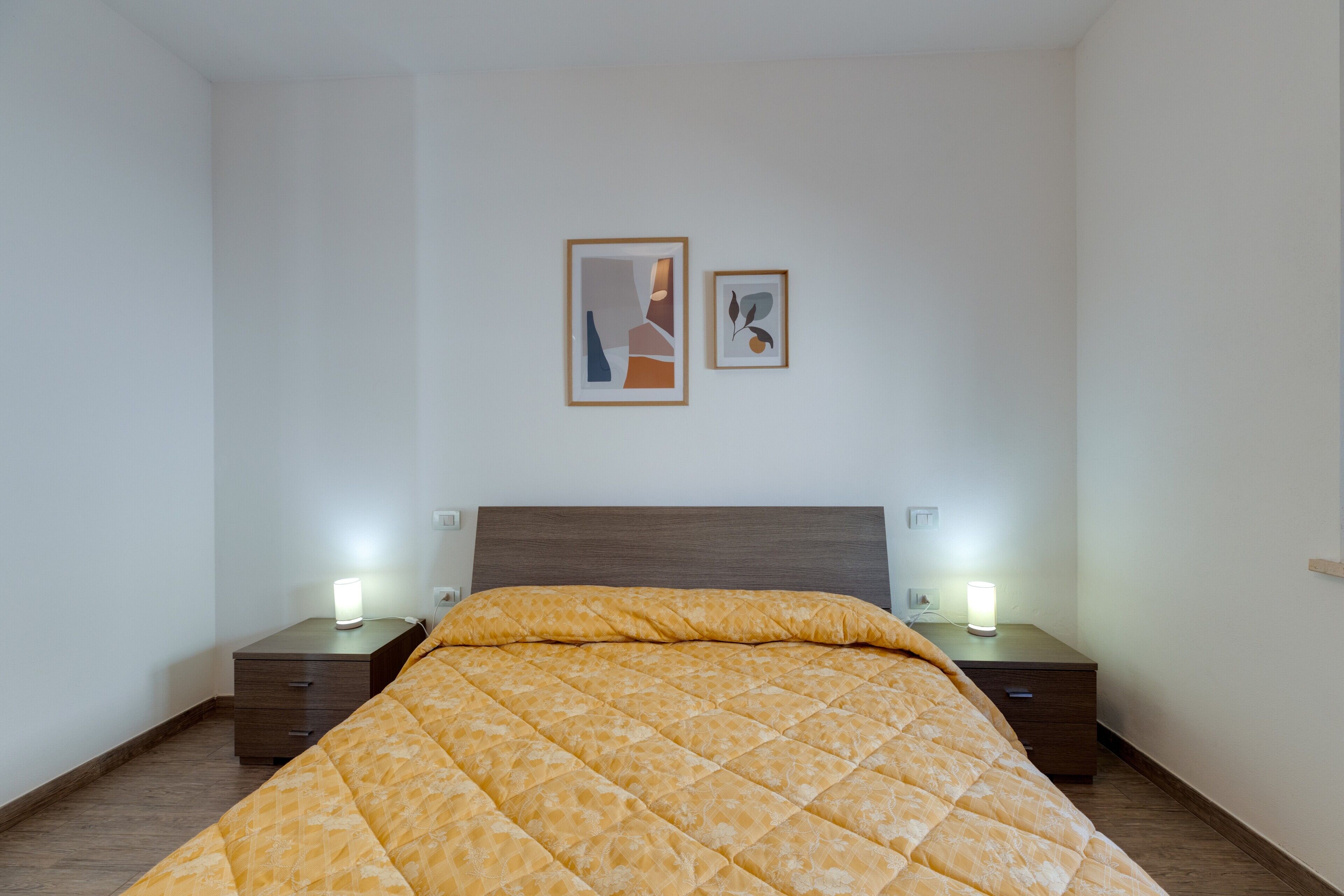 4 habitaciones, tabla de planchar con plancha y wifi gratis 