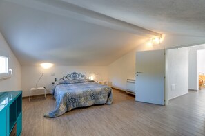 4 bedrooms, iron/ironing board, free WiFi, bed sheets - Villa "Domus Bianca" with Sea View, Garden & Wi-Fi (San Giovanni di Sinis)