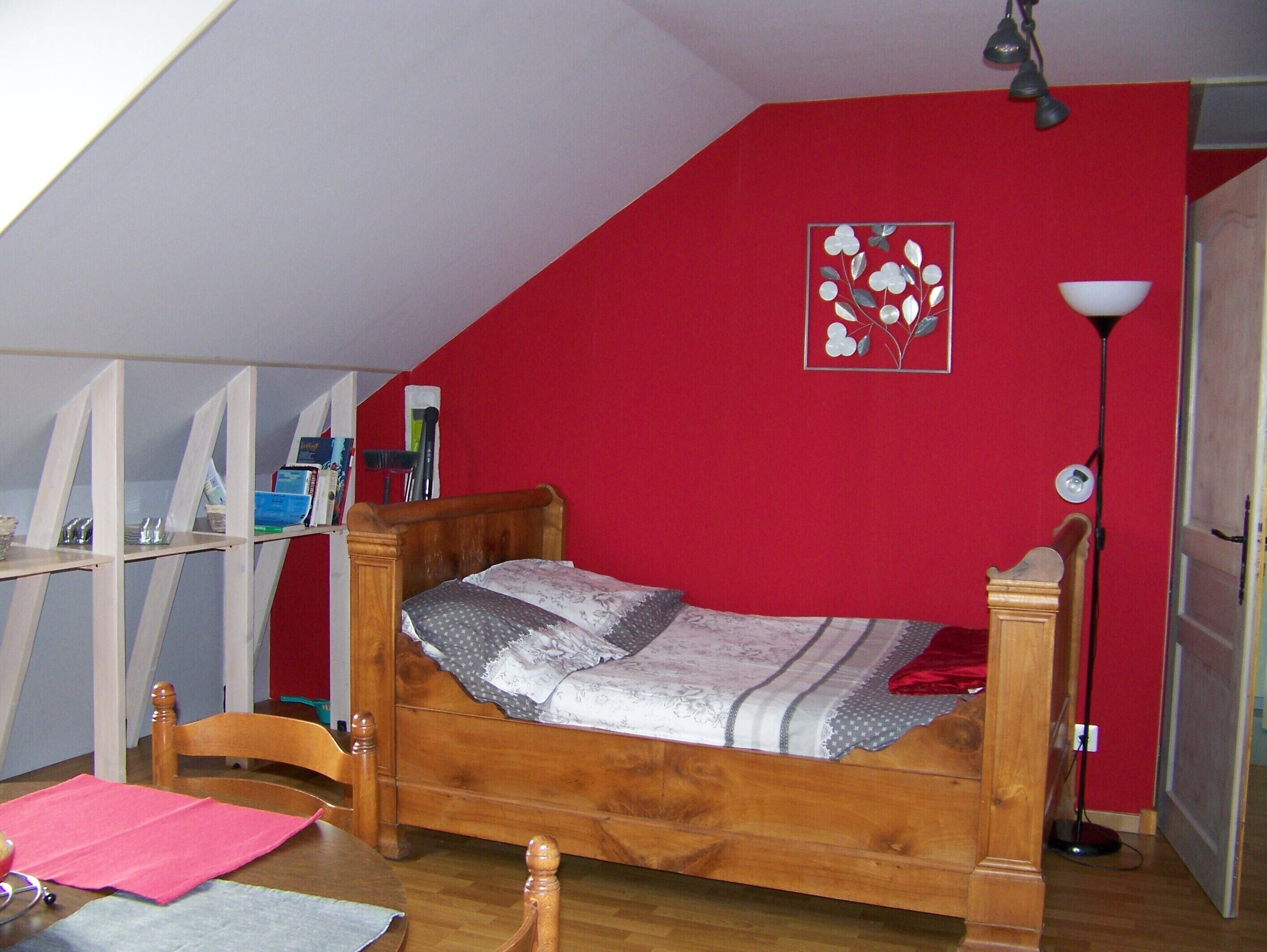 2 bedrooms, desk, travel crib, free WiFi