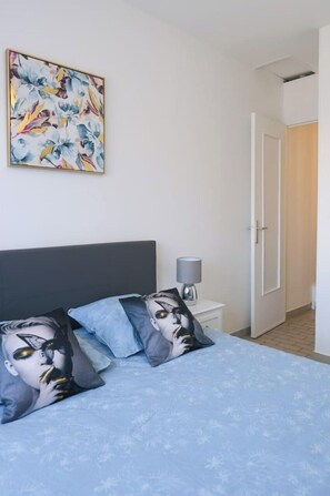 1 bedroom, desk, iron/ironing board, free WiFi
