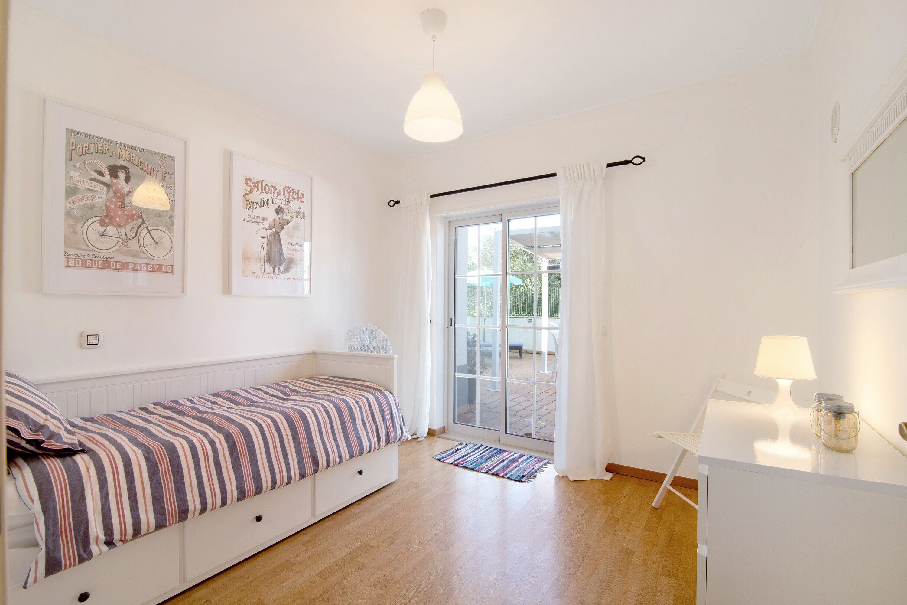 3 bedrooms, iron/ironing board, free WiFi, bed sheets