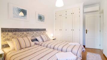 3 habitaciones, tabla de planchar con plancha y wifi gratis