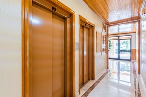 Elevator