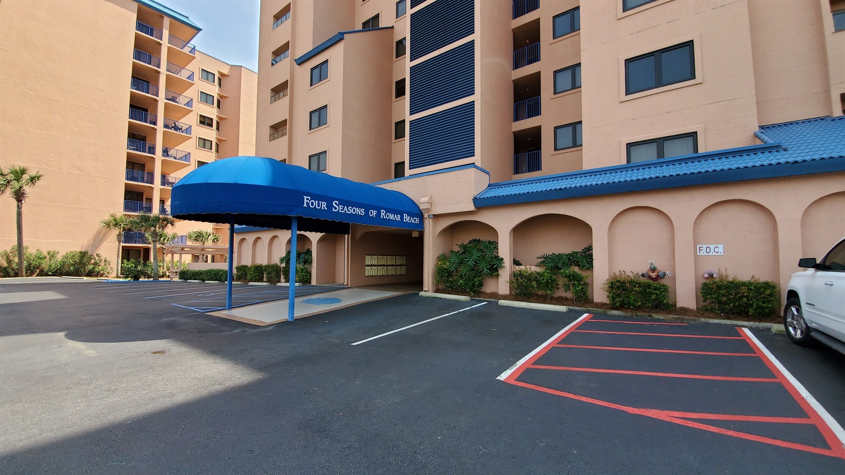 المنشأة من الخارج