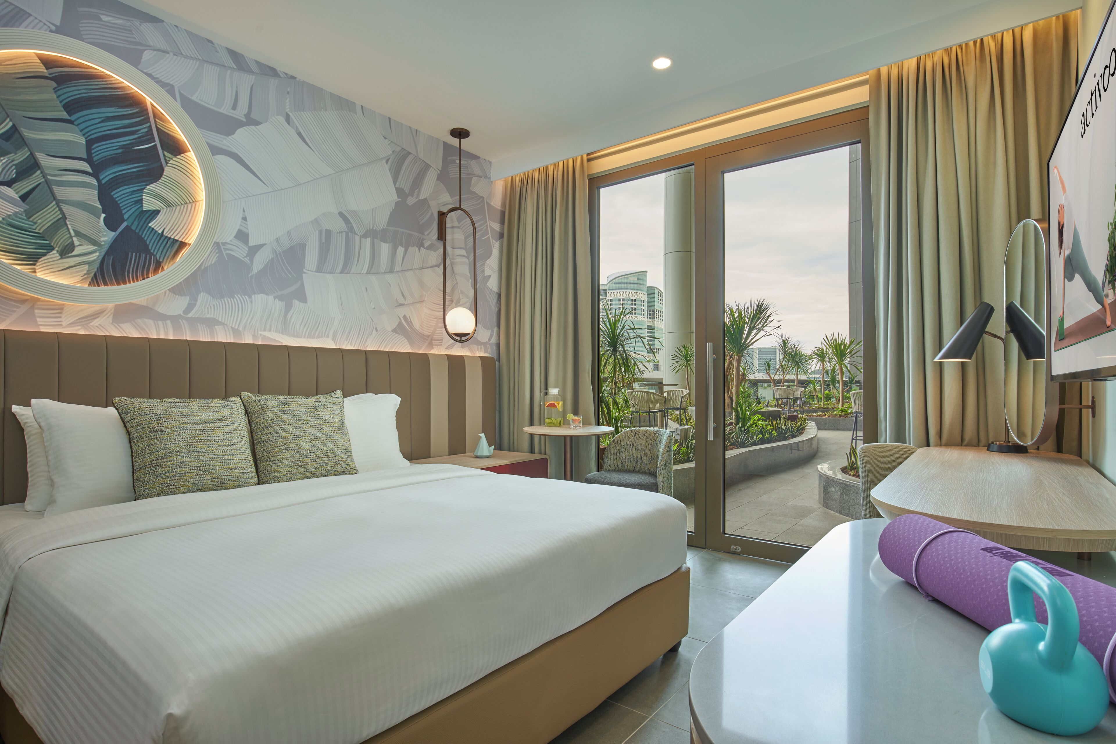 Deluxe-Zimmer, Gartenblick | Zimmersafe, Schreibtisch, laptopgeeigneter Arbeitsplatz