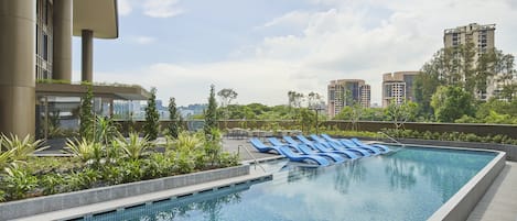 Kolam renang outdoor