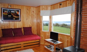 Superior Cabin, 1 Bedroom | Living area - Cabañas Trayen Chiloé (Castro)
