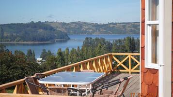 Superior Cabin, 2 Bedrooms | Terrace/patio