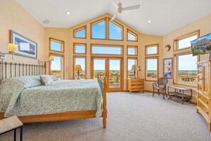 6 bedrooms, free WiFi, bed sheets, wheelchair access