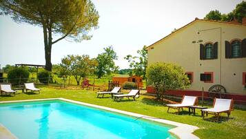 Piscina all'aperto