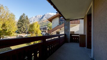 Apartamento (1 Bedroom) | Balcón