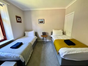 2 bedrooms, WiFi, bed sheets