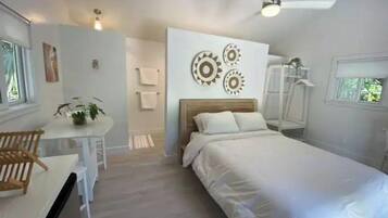 1 室のベッドルーム、WiFi (無料)、ベッドシーツ