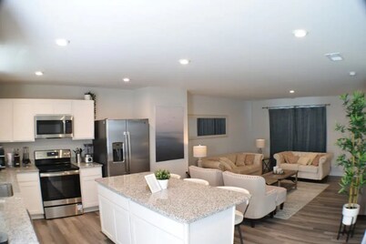 Nice! New home near VSU x Fort Lee Military Base mins to DT Richmond VA