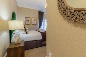 3 slaapkamers, een strijkplank/strijkijzer, gratis wifi, beddengoed