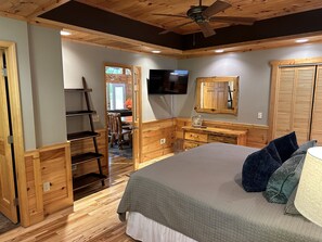 4 bedrooms, iron/ironing board, travel crib, free WiFi