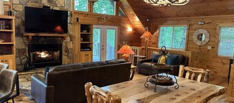 River Shoals Cabin! Hot Tub-Water front