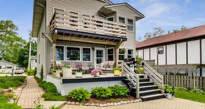 Beautiful Huge Lakefront Remodeled Home with Incredible Views