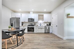 Fridge, microwave, stovetop, dishwasher - Boho-Chic Folsom Retreat: Walkable Location! (Folsom)