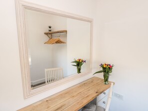 3 habitaciones, decoraci ón personalizada y muebles diferentes 