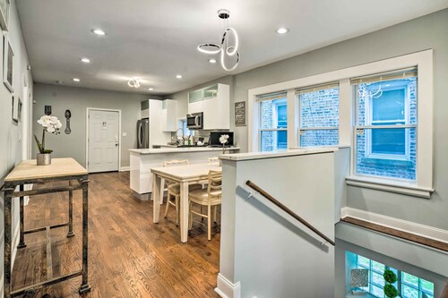 Remodeled Chicago Apartment < 9 Mi to Downtown