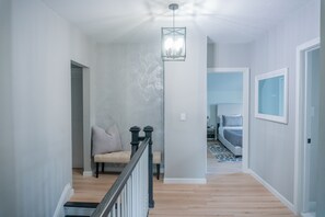 Interior - Modern & Spacious 4 Bedroom Single Family Home (Worcester)