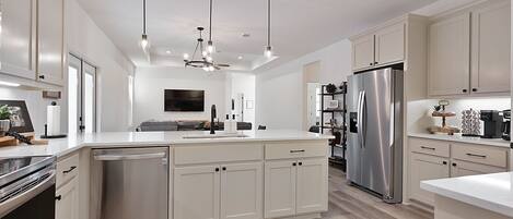 Dishwasher, toaster, blender, paper towels