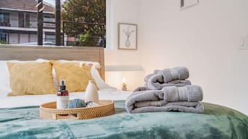 3 dormitorios, escritorio, tabla de planchar con plancha y wifi gratis
