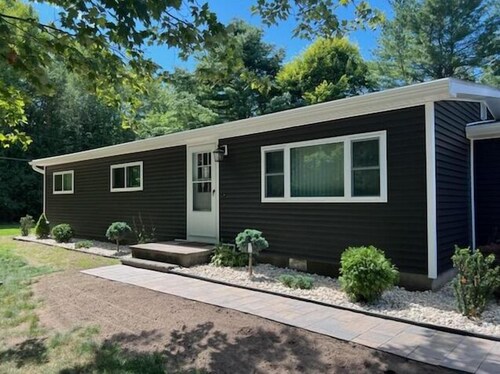 Indian River - Comfortable Home Near River & Lakes