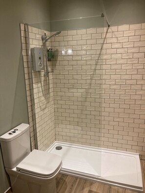 Comfort dubbelrum | Badrum | Hårtork och handdukar