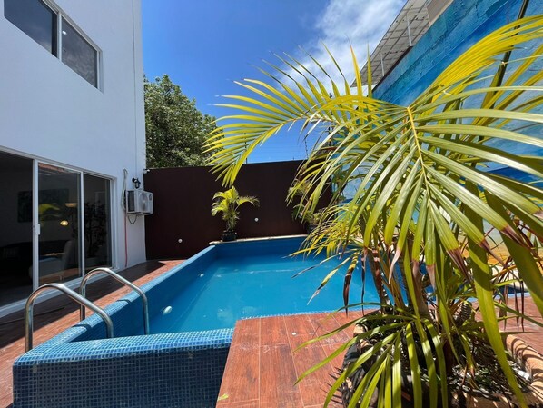 Alberca al aire libre 