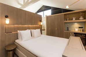 Wellness Suite | 1 bedroom, minibar, in-room safe, cribs/infant beds - Boutique Hotel Helder l Kloeg Collection (Renesse)