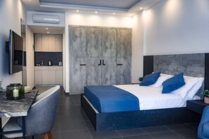 Egyptian cotton sheets, premium bedding, down comforters, pillowtop beds - The Lead Hotel (Freetown)