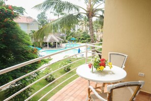 Outdoor dining - Beautiful Studio in Ocean Dream Cabarete (Cabarete)