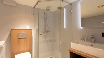 Deluxe Room | Bathroom