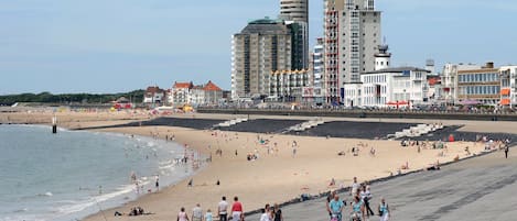 Tæt på stranden