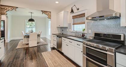 Exquisitely Restored Boulder County Victorian Cottage, c1906 🏡