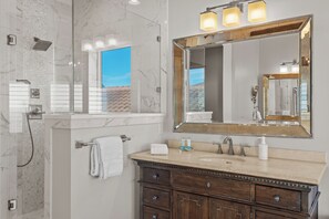 Combined shower/bathtub, jetted bath, hair dryer, bidet - Villa Bianca - Beachfront Luxurious Home w/ Stunning Views and Beach Service! (Destin)