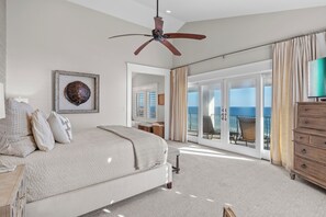 6 habitaciones, tabla de planchar con plancha y cuna de viaje 