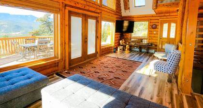 Fully Remodeled Cabin with breathtaking views