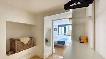 2 slaapkamers, een strijkplank/strijkijzer, wifi, beddengoed