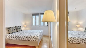 2 chambres, fer et planche à repasser, Wi-Fi, literie fournie