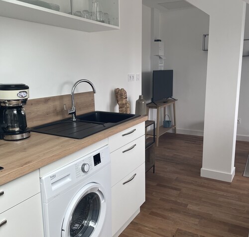 Appartement proche gare ★ T2 ★ Dernier Etage ★ ByLocly