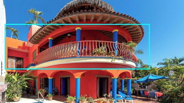 A multi-level building with a pool in front. - Golden Zone 2/2 w Pool & Patio (5 Blocks to Beach) (Bucerías)