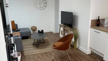 TV