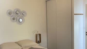 1 bedroom, iron/ironing board, WiFi, bed sheets